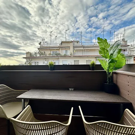 Four Seasons - The Crown * Thessaloníki